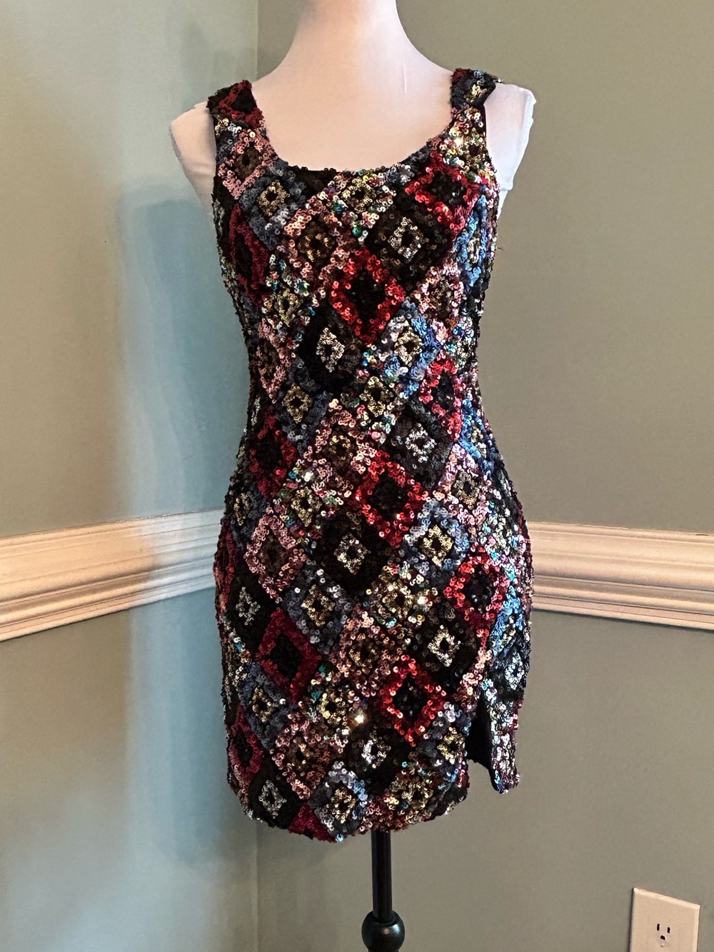 Sequined Multicolor Scoop Neck Mini Dress small